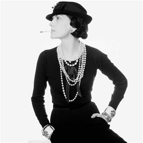 coco chanel wearing pearls|Coco Chanel pearls history.